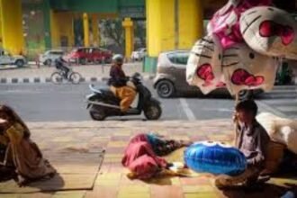 Delhi News: Heat is becoming a disaster