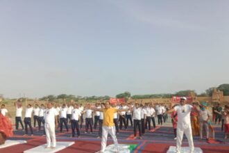 bsf-yoga-practice-in-barmer-for-10th-international-yoga-day
