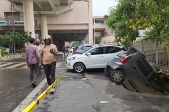 "delhi-rain-rohini-sector-18-road-collapse"