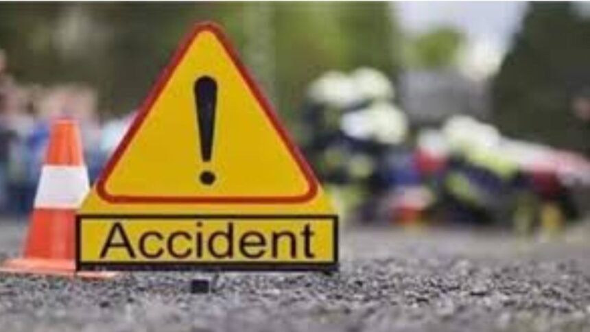 "maharajganj-pickup-van-accident-two-dead-six-injured"