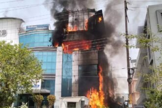 noida-sector-37-fire-panic-relief-work