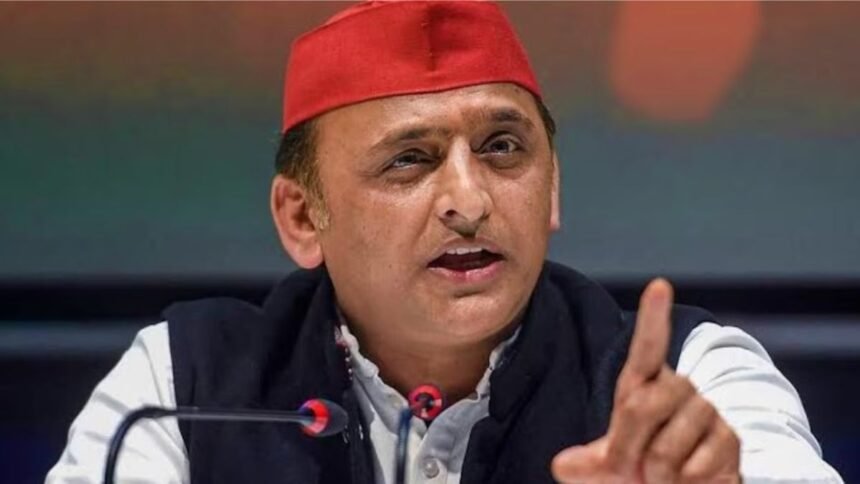 akhilesh-yadav-slams-bjp-over-contractual-recruitment-up-police