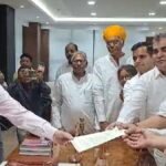 gurugram-congress-submits-memorandum-to-municipal-commissioner