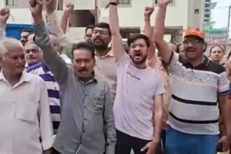 gujarat-vadodara-muslim-woman-house-opposition