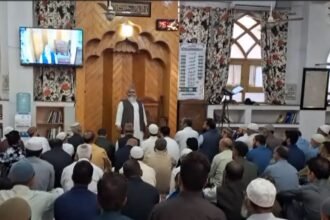 kashmir-eid-ul-adha-prayers-hazratbal-srinagar