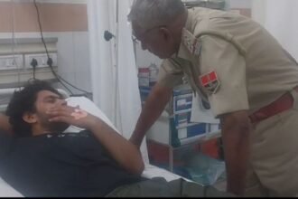 bahrod-morning-walk-youth-firing-leg-injury