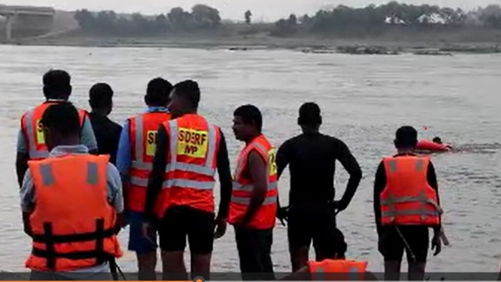 homeguard-flood-awareness-campaign-narmada-mock-drill