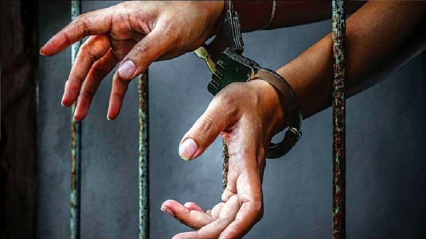 आगरा : arrested on charges