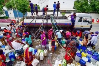delhi-paharganj-water-crisis-protest