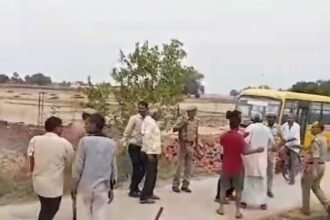 firozabad-tehsildar-thappad-video-viral-do-aaropi-giraftar