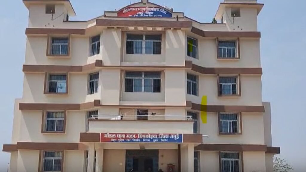 illegal liquor seized jamui police Bihar News