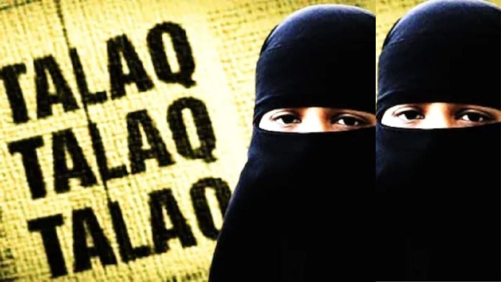 indore-mein-tiin-talaq-dene-ke-baad-halala-ke-liye-dabav