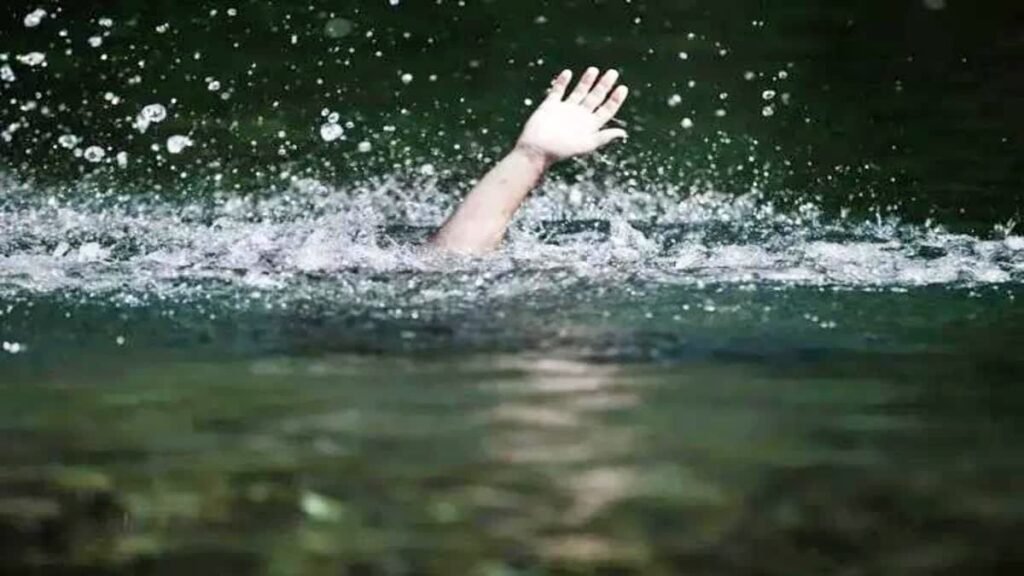 jaunpur-child-drowning-water-tank-death