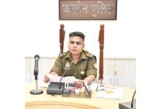 jalaun-achar-sanhita-ullanghan-policemen-suspend