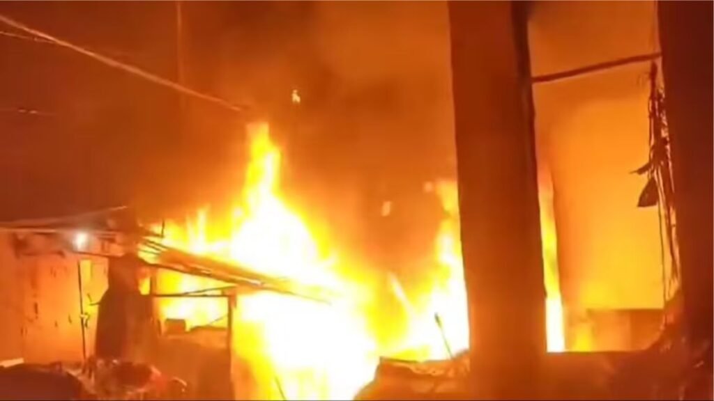 sikta bazaar fire readymade godown destroyed Bihar News