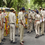 अजमेरी गेट पर यातायात पुलिसकर्मियों ने