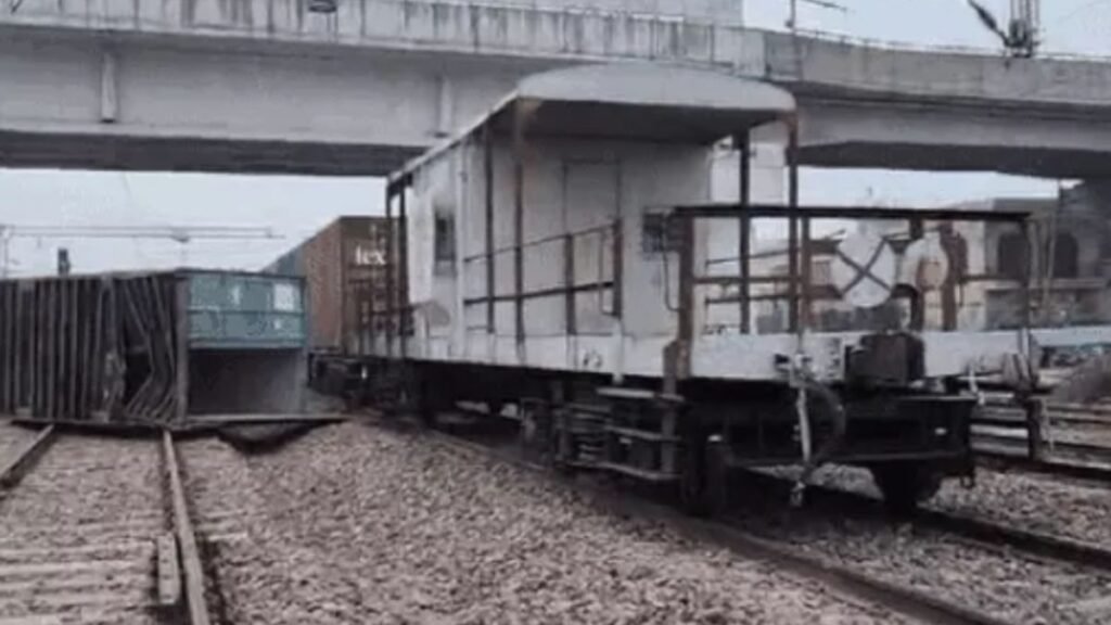 Breaking: Containers Fell from a Moving Freight Train in Haryana, All Trains Between Delhi and Amritsar Disrupted