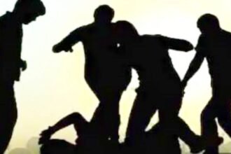 agra-pinahat-village-violent-clash-over-comment-on-woman