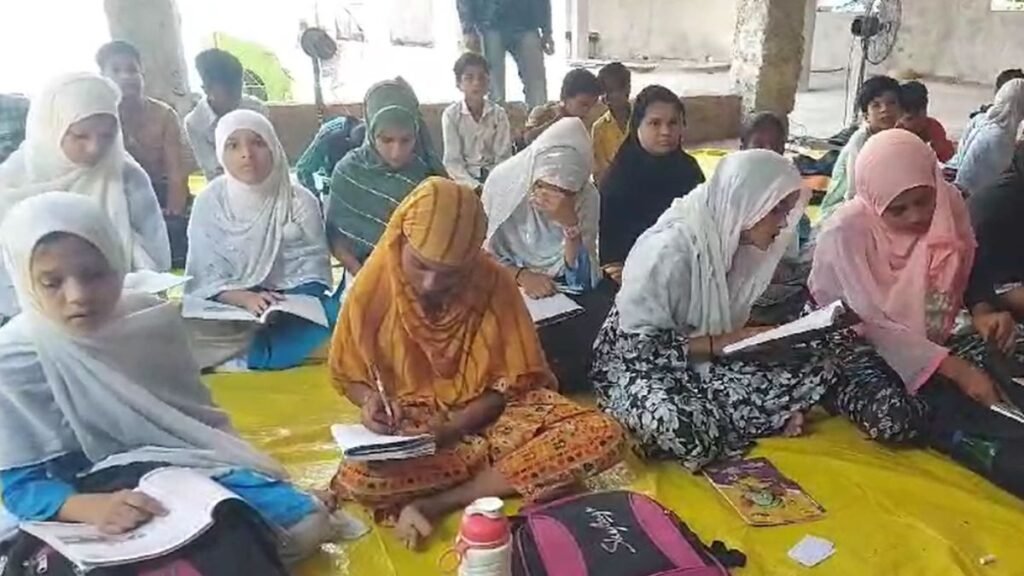 jhansi-madrasa-reality-check-saraswati-vandana-claims