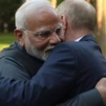 Modi Putin Hug मोदी-पुतिन