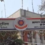 Girl-brother-in-Panchayat-while-resolvin-gdisput-between-husband-anz-wife-