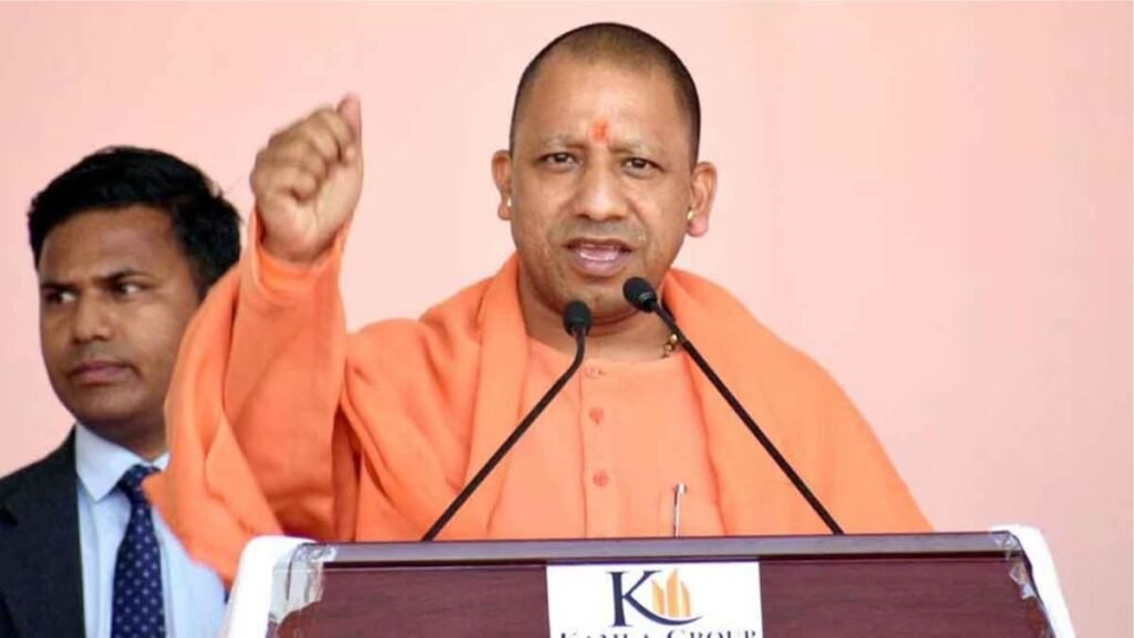 yogi-adityanath-shravasti-flood-relief-visit