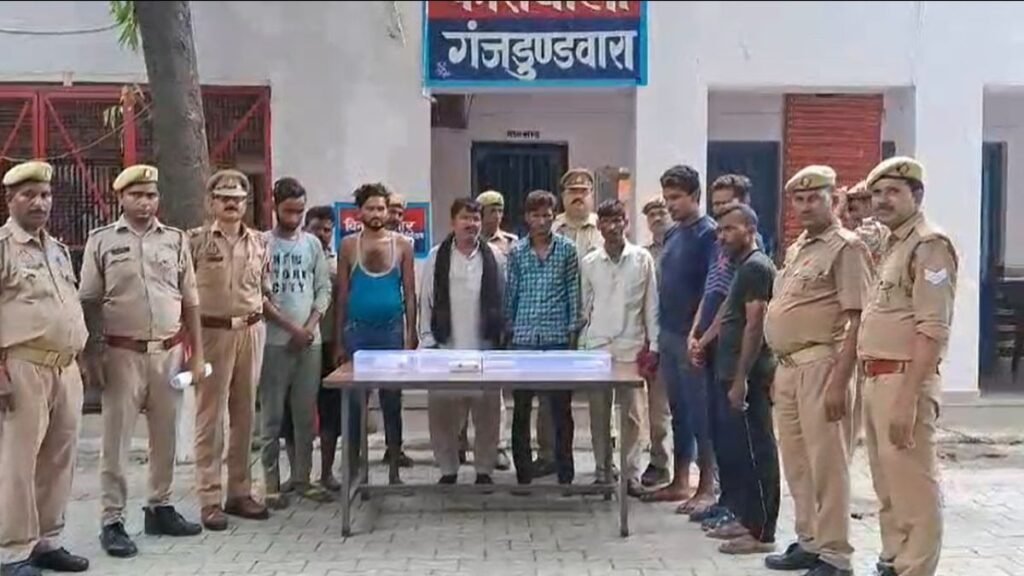 up-kasganj-police-arrests-interdistrict-cattle-thief-gang
