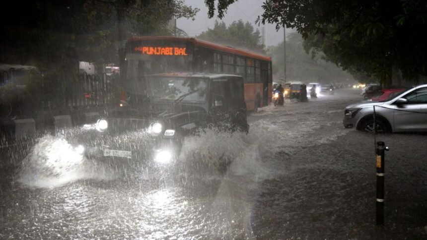 heavy-rain-flood-warning-india-19-states