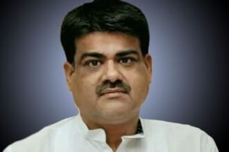 After-the-firing-in-Kosli-the-youth-pointed-the-pistol-at-himself-