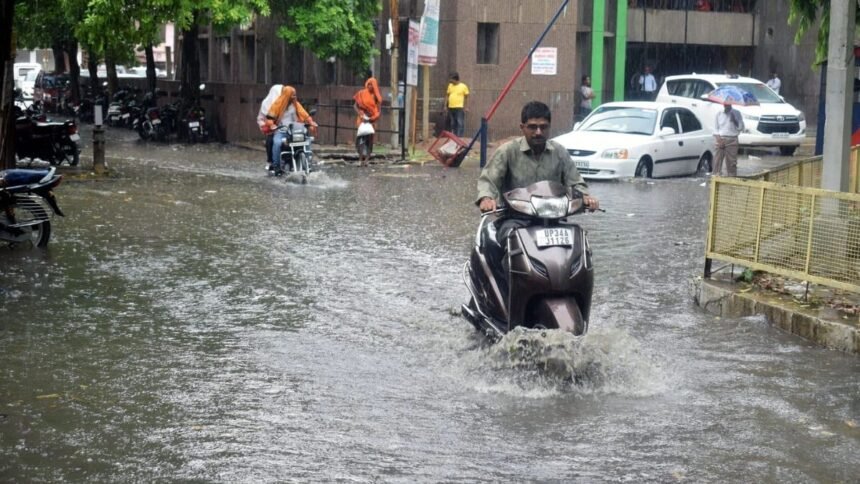 sitapur-rainwater-floods-sp-office-tehsil
