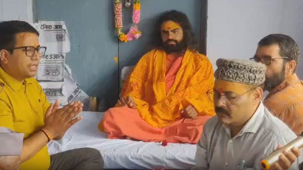 barkot-water-crisis-hunger-strike-indefinite-protest