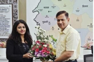 ias-dr-pooja-khedkar-transfer-pune-to-washim-2024
