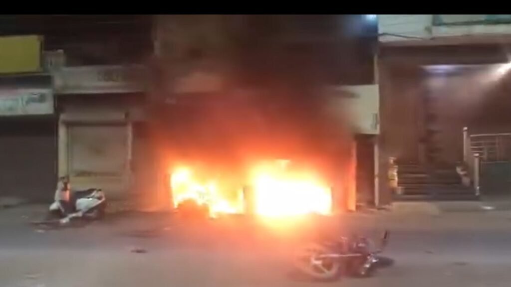 palwal-national-highway-19-shop-explosion-fire