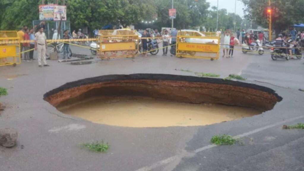 "delhi-road-collapse-rohini-sector-28-monsoon-hazards"