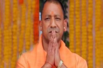 cm-yogi-reviews-mirzapur-azamgarh-lok-sabha-seats