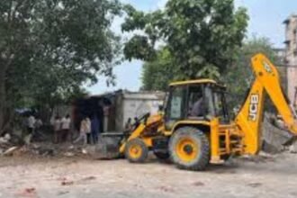 delhi-rohini-mcd-demolition-of-15-year-old-temple-sparks-outrage