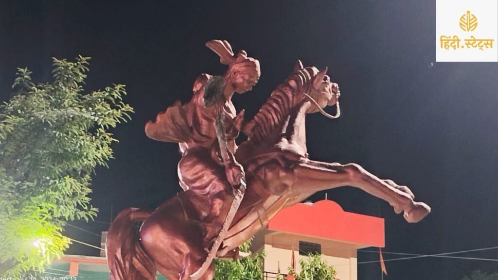 "hamirpur-rani-lakshmibai-statue-damaged-mysteriously"