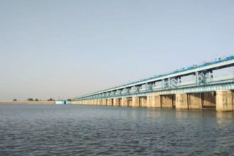 kanpur-ganga-river-flood-threat-barrage-gates-open