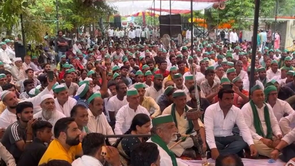 thousands-of-farmers-protest-outside-noida-authority-demand-compensation-plots
