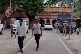 ballia-narhi-police-station-adg-raid