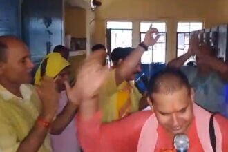 bareilly-bijli-katoti-virodh-radha-name-jap