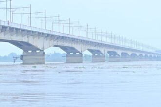 saryu-river-water-level-rise-ayodhya-flood-threat