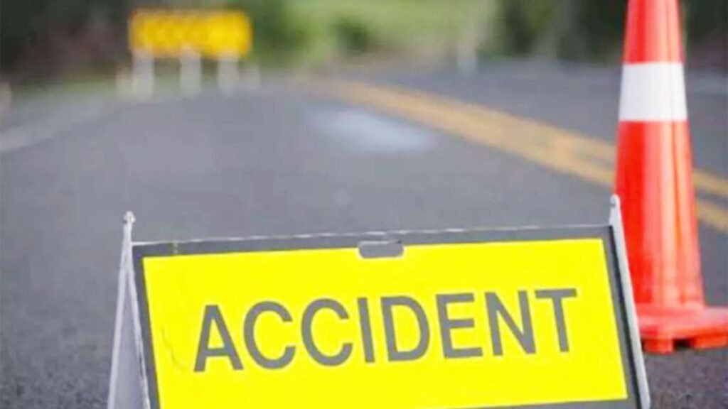 barabanki-speeding-pickup-bike-accident