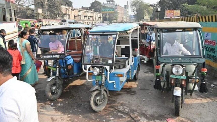 kanpur-operation-trinetra-e-rickshaw-theft-accused-arrested