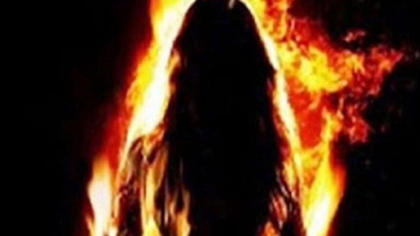 aligarh-woman-sets-herself-on-fire-khair-police-station