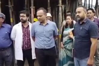 dm-vineet-tomar-inspects-someshwar-hospital