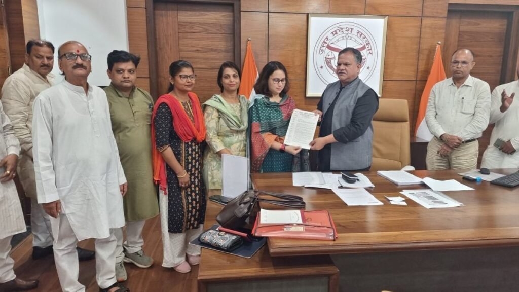 teacher-union-meets-chief-secretary-digital-attendance-system-halted