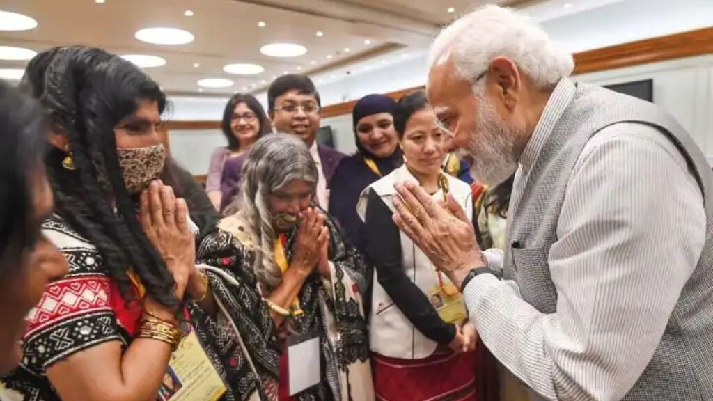 pm-modi-praises-rohtak-handloom-industry-self-help-group