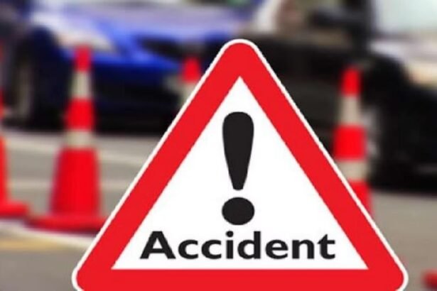 Jharkhand में भीषण सड़क हादसा: हजारीबाग में स्लीपर बस पलटने से 12 लोगों की हुई मौत, 20 लोग हुए घायल