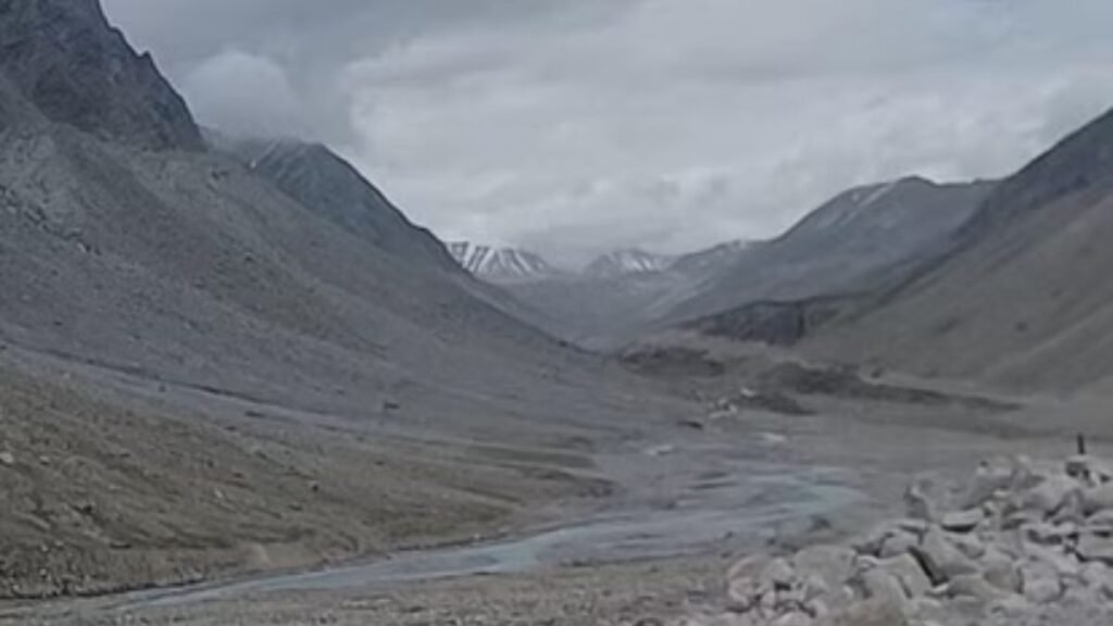 india-china-border-inspection-joshimath-administrative-team-departure